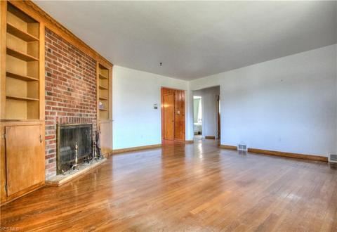1535 E 300th St, Wickliffe, OH 44092 photo 17