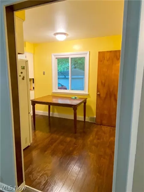 556 Parkview Ave, Akron, OH 44310 photo 8