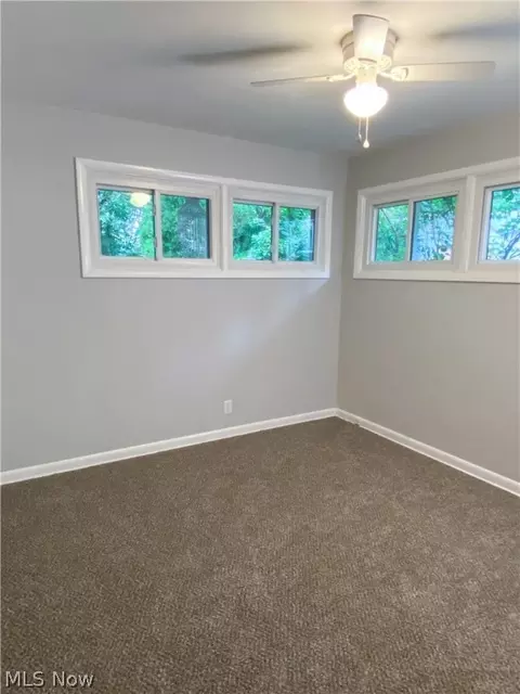 556 Parkview Ave, Akron, OH 44310 photo 11
