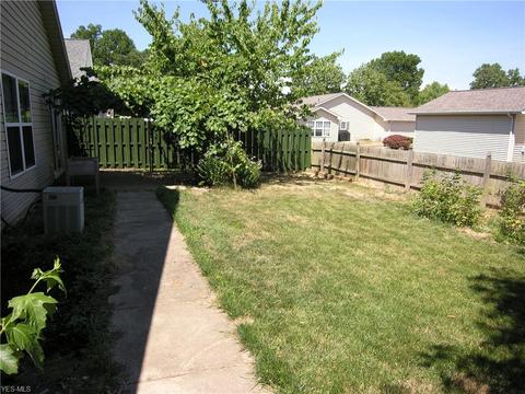 329 Longfellow St, Elyria, OH 44035 photo 3