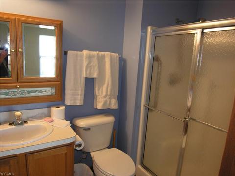 329 Longfellow St, Elyria, OH 44035 photo 11
