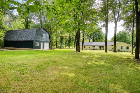 7903 Memory Ln, Canfield, OH 44406 photo 26