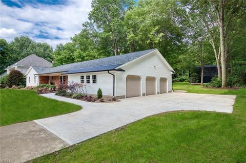 7903 Memory Ln, Canfield, OH 44406 photo 29