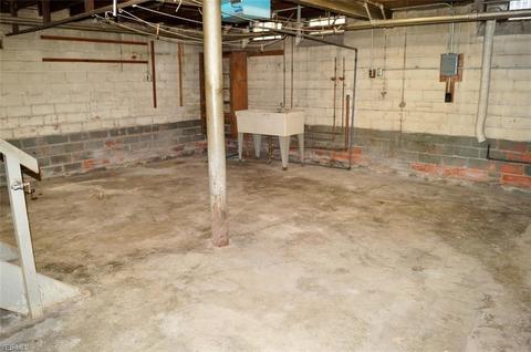 5686 Onaway Oval, Parma, OH 44130 photo 33