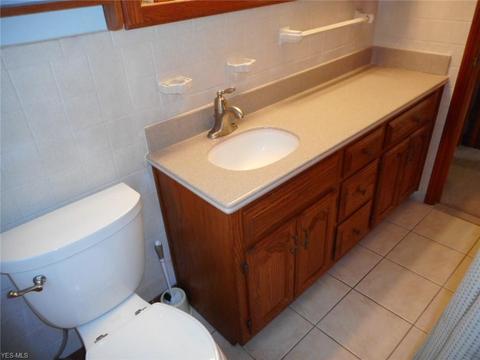 5823 Eldon Dr, Parma Heights, OH 44130 photo 10
