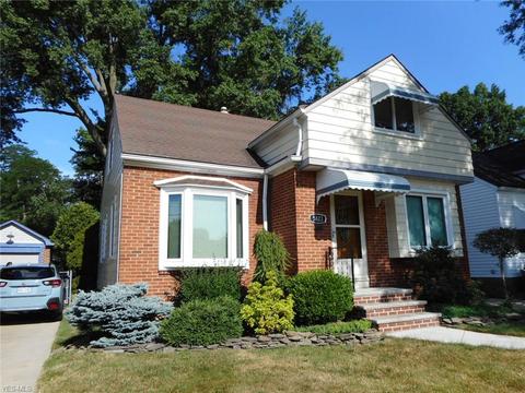 5823 Eldon Dr, Parma Heights, OH 44130 photo 3