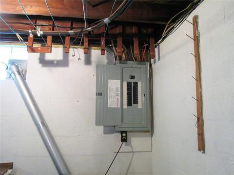 320 Alpha Ave, Akron, OH 44312 photo 26
