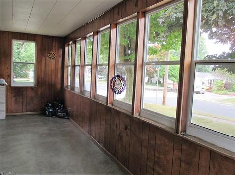 320 Alpha Ave, Akron, OH 44312 photo 3