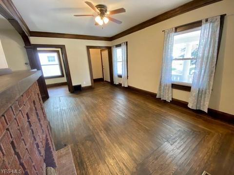 772 Work Dr, Akron, OH 44320 photo 4
