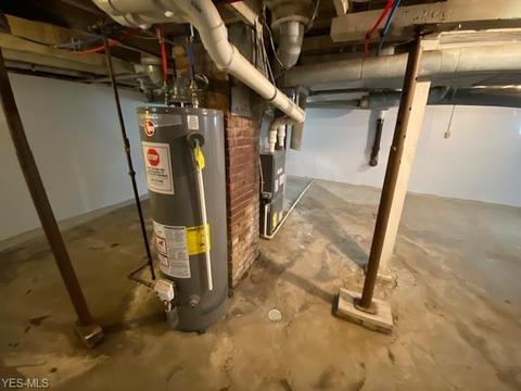772 Work Dr, Akron, OH 44320 photo 21