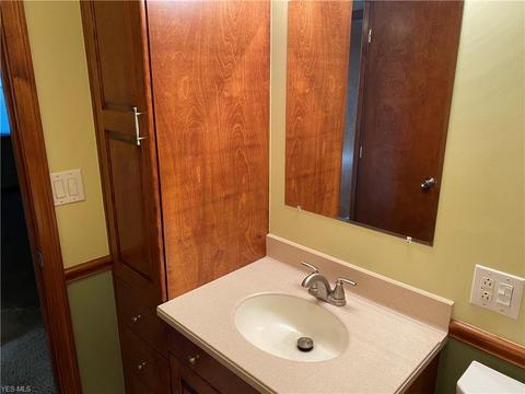 1005 E Front St, Dover, OH 44622 photo 10