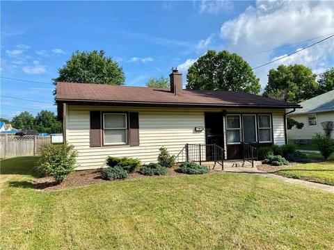 1005 E Front St, Dover, OH 44622 photo 1