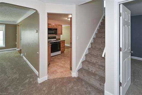 1651 Lyndhurst Rd, Lyndhurst, OH 44124 photo 16