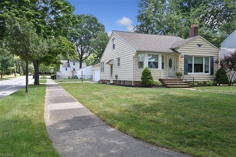 1651 Lyndhurst Rd, Lyndhurst, OH 44124 photo 2