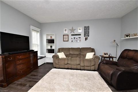 109 Ridgestone Ct, Berea, OH 44017 photo 7