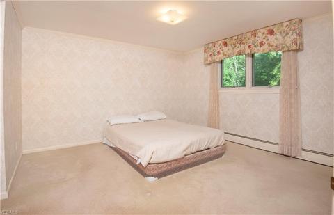 35725 Solon Rd, Solon, OH 44139 photo 9