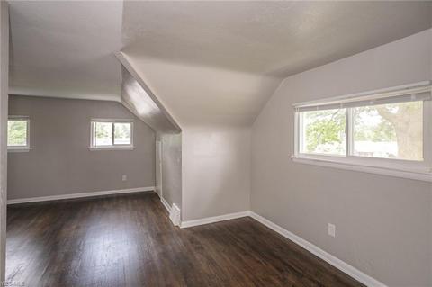 8513 Ackley Rd, Parma, OH 44130 photo 20