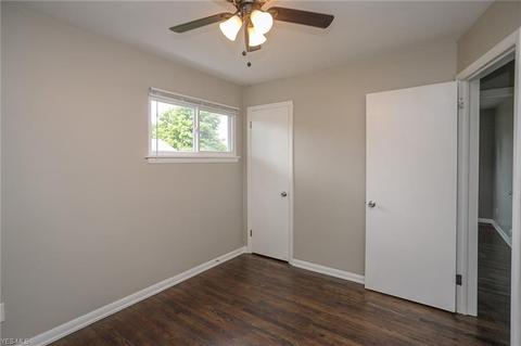8513 Ackley Rd, Parma, OH 44130 photo 12
