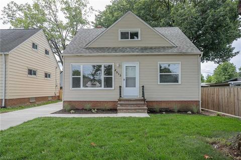 8513 Ackley Rd, Parma, OH 44130 photo 1