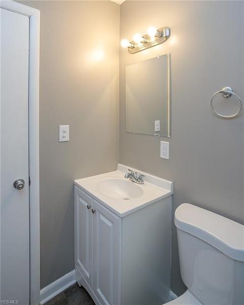 8513 Ackley Rd, Parma, OH 44130 photo 15