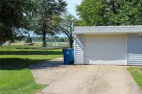 36941 Saint Clair St, Willoughby, OH 44094 photo 31