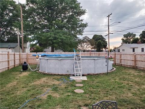 202 W 17th St, Dover, OH 44622 photo 14