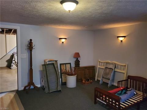 202 W 17th St, Dover, OH 44622 photo 9