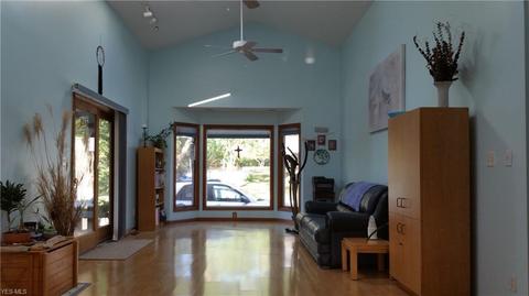 7263 State Rd, Parma, OH 44134 photo 9