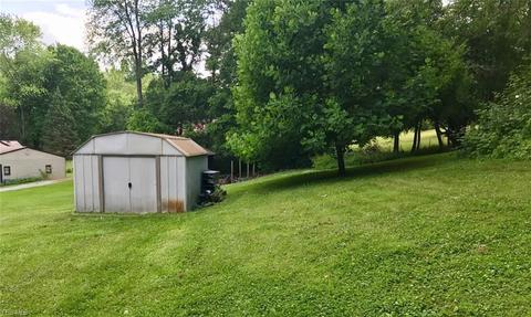 4142 Mapleton St SE, Canton, OH 44707 photo 18