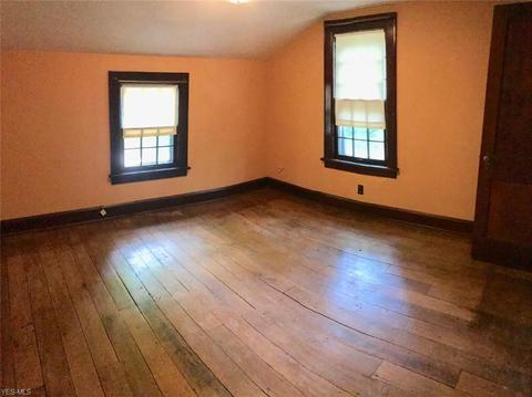 4142 Mapleton St SE, Canton, OH 44707 photo 9