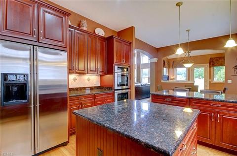 33476 Lyons Gate Run, Avon, OH 44011 photo 9