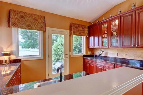 33476 Lyons Gate Run, Avon, OH 44011 photo 11