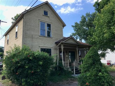 307 W 7th St, Dover, OH 44622 photo 1