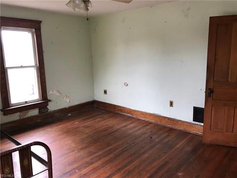 307 W 7th St, Dover, OH 44622 photo 12