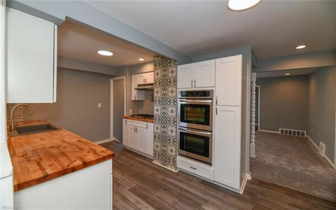 439 E 274th St, Euclid, OH 44132 photo 8