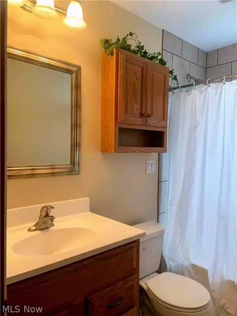 781 E 249th St, Euclid, OH 44123 photo 9