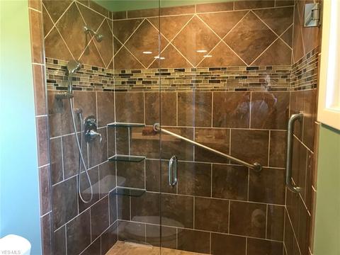 30380 Cannon Rd, Solon, OH 44139 photo 3