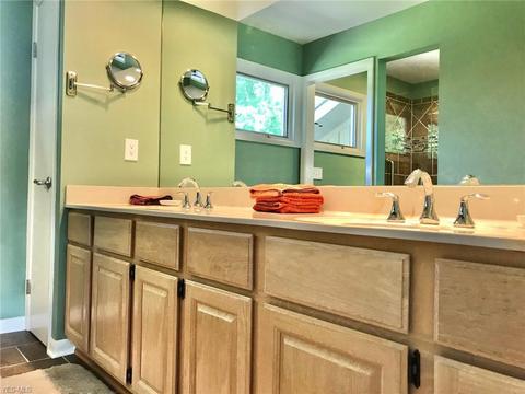 30380 Cannon Rd, Solon, OH 44139 photo 13