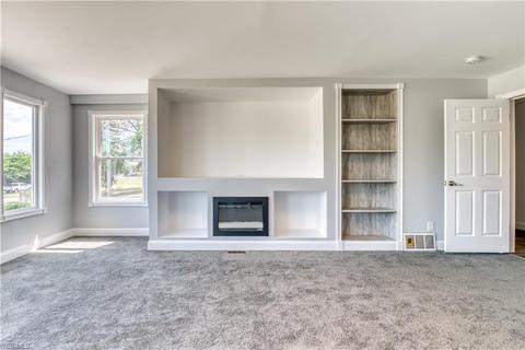 864 E Waterloo Rd, Akron, OH 44306 photo 13