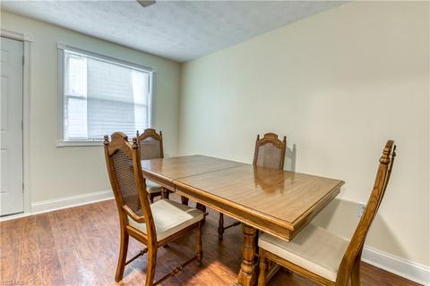 864 E Waterloo Rd, Akron, OH 44306 photo 9