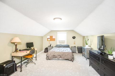 218 Hemlock Dr, Elyria, OH 44035 photo 16