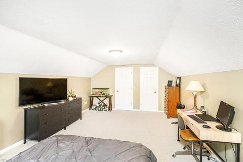 218 Hemlock Dr, Elyria, OH 44035 photo 17