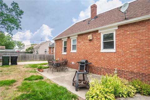 545 Cambridge Ave, Elyria, OH 44035 photo 22