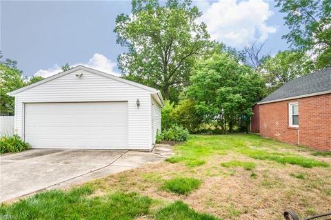 545 Cambridge Ave, Elyria, OH 44035 photo 23