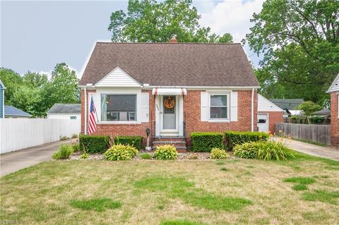 545 Cambridge Ave, Elyria, OH 44035 photo 1