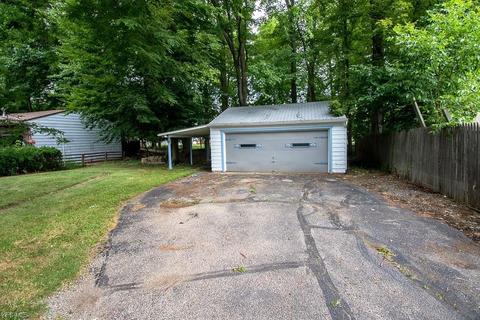 7551 Pinehurst Dr, Mentor On The Lake, OH 44060 photo 21