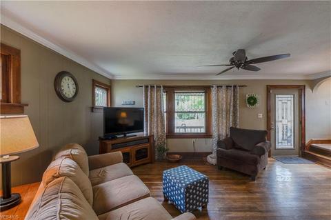 51 Baker St, Berea, OH 44017 photo 7