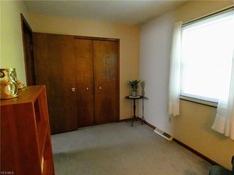 7765 Arbor Dr, Parma, OH 44130 photo 22