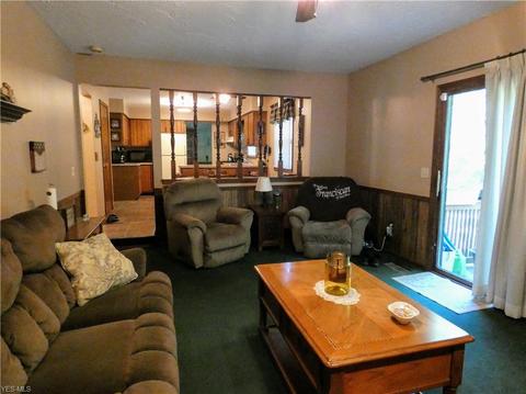7765 Arbor Dr, Parma, OH 44130 photo 5
