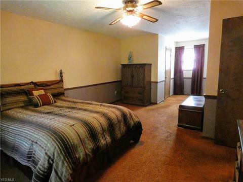 7765 Arbor Dr, Parma, OH 44130 photo 12